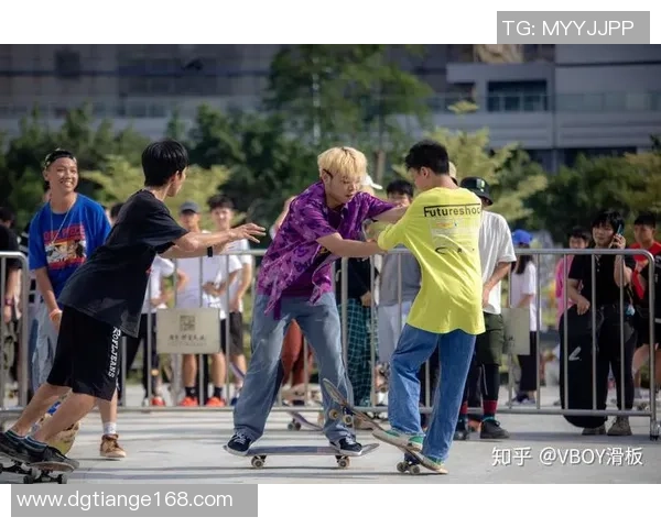 深入探讨成都滑板队团队协作的独特优势与挑战分析